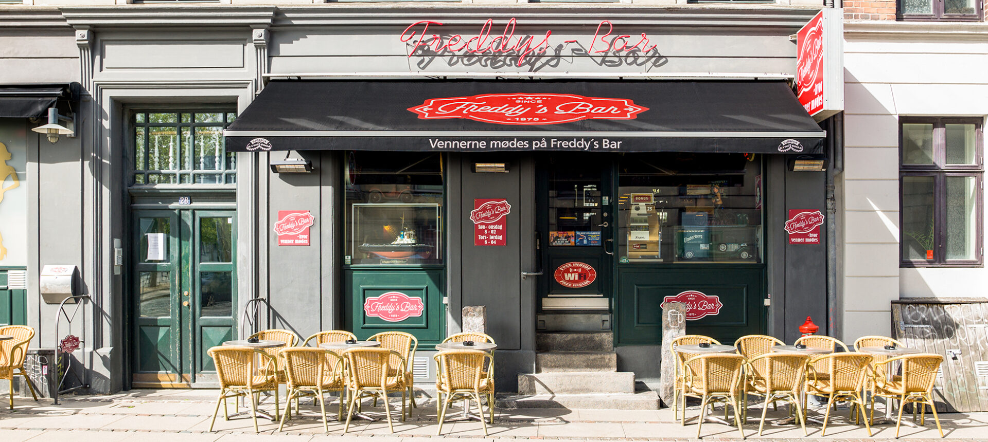 freddy's bar and kitchen